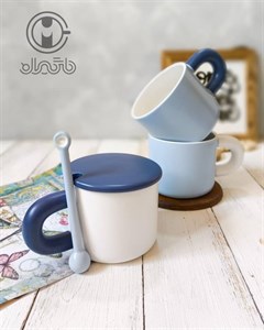 ماگ سرامیکی درب دار طرح دورنگ