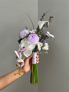 دسته گل مصنوعی مدرن آبشاری