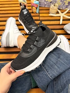 کفش کتونی بافتی