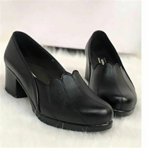 کفش پاشنه دار زنانه چرم مصنوعی مشکی مدل دل آرا
