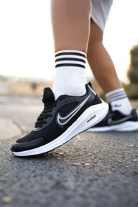 نایک زوم ایکس مشکی با کفی سفیدNike Zoom X Black White Sole