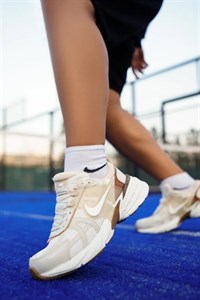 کتونی نایک وی‌تو‌کی موکاNike V2K Run Mocha