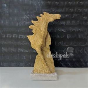 مجسمه اسب تندیس نگینی