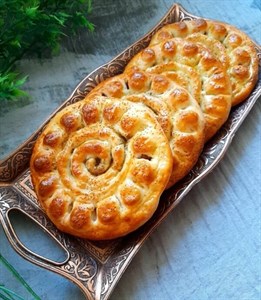 کلوچه سنتی فومن با مغز گردو | بسته ی 10 تایی