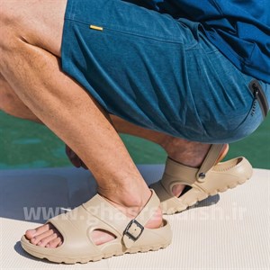 کراکس دمپایی مردانه مدل ایرمکس طبی لژدار crocs airmax رنگ کرم کد A5
