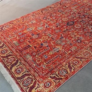 فرش چاپی مخمل هازان ترک طرح گلستان قرمز O152(پس کرایه) - 12 متری - سایز: 12 متری