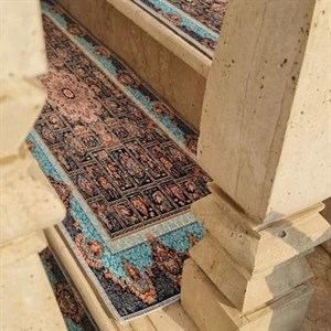 فرشینه مخمل هازان رو پله ای A 111 ابعاد 30 در 85 (پس کرایه)