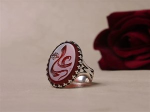 انگشتر عقیق قرمز یاعلی(ع) رکاب آلیاژی باکیفیت  کد 3690