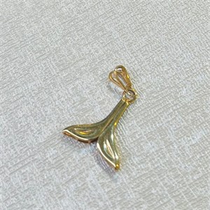 آویز طلا 18 عیار دم وال وزن 0.690 گرم اجرت ساخت ۱۱ درصد کد GD01 000103 