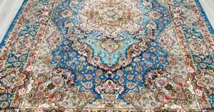 فرش دستباف ۶ متری طرح سالاری آبی فیروزه‌ای تبریز