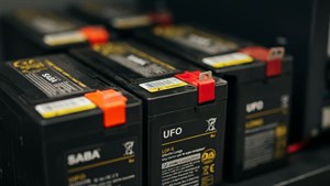 باتری ۷ امپر u.p.s ایرانی گارانتی دار