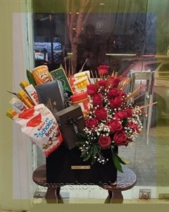باکس چوبی گل مناسب شرکت‌ها، مطب‌ها و فضاهای اداری