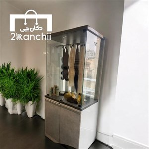ویترین شیشه ای سالن آرایشی