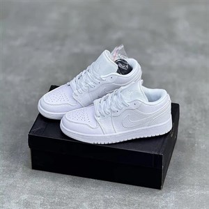 کفش نایک ایر جردن وان لو تمام سفید Nike Air Jordan 1 Low Triple White