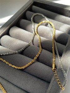 گردنبند خاویاری