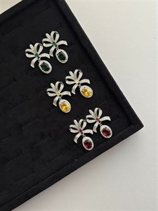 گوشواره جواهری پاپیونی آویزدار تمام نگین