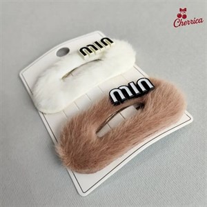 گیره مو تق تقی پشمی میومیو miumiu کد 25