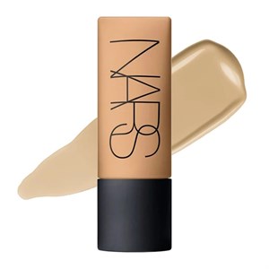 کرم پودر صورت نارس مدل Soft Matte Complete رنگ Barcelona شماره M4 مناسب انواع پوست حجم 45 میلی‌لیتر