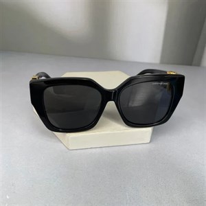 عینک آفتابی برند دیور مدل MISS DIOR s2f