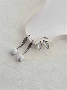گوشواره های طرح گل لاله و برگ