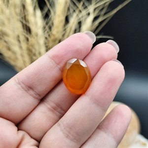 نگین عقیق زرد الماس تراش اصل معدنی کد 9998