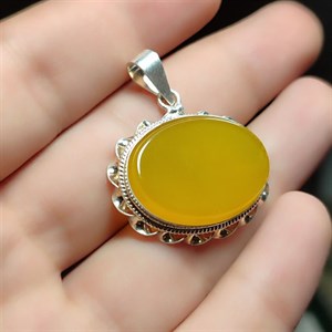 مدال نقره باسنگ عقیق زرد  کد 6059