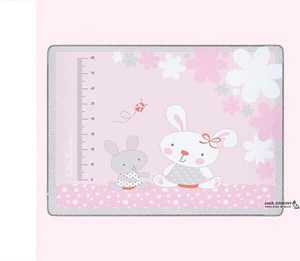 کفپوش اتاق کودک رزبرن طرح LITTLE BUNNY