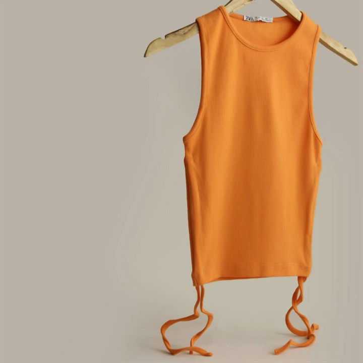 تاپ گت‌دار نارنجی