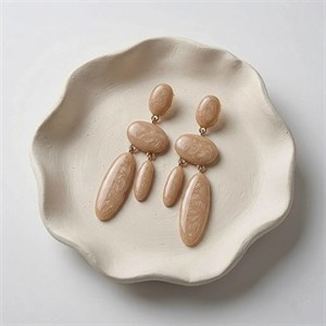 گوشواره آویز طرح انتزاعی رنگ نود