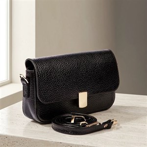 کیف دوشی/کراس‌بادی زنانه چرم طبیعی (طرح فلوتر - رنگ مشکی)