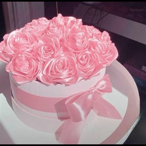 باکس گل رز جاویدان 12 شاخه ای