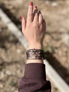 دستبند چرمی چند لاین زنانه کد dsc10015 گالری موژان حیدری