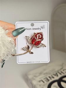 سنجاق سینه مجلسی گل رز سرخ