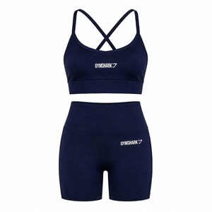ست نیم‌تنه و بایکر Gymshark