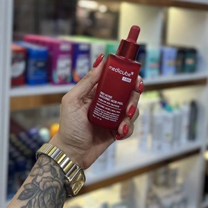 سرم پیلینگ مدی کیوب سوکسینیک اسیدRed Acne 1 Min حجم 40 گرم