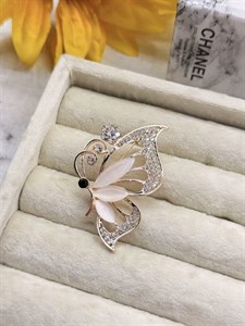 گل سینه پروانه نیم رخ کد mah0121