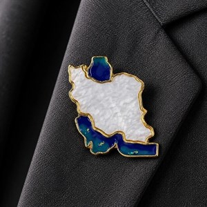 گل سینه زنانه مدل میهن طرح نقشه ایران