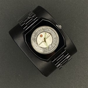 ساعت مچی مردانه بند و بدنه مشکی صفحه سفید علیدسا
