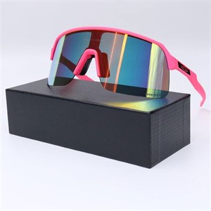 عینک از برند OAKLEY کد 181419