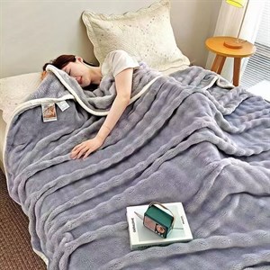 پتو خرگوشی وارداتی ۲ نفره (سایز ۲۰۰×۲۳۰) – نهایت لطافت و تراکم بی‌نظیر