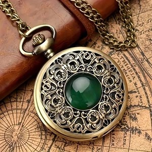 ساعت جیبی رترو کوارتز با زنجیر زمردی