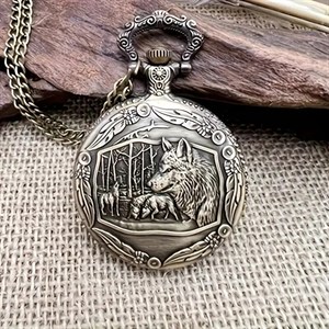 ساعت جیبی کوارتز طرح گرگ‌ گله با زنجیر و آویز