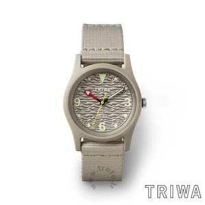 ساعت مچی عقربه ای زنانه مردانه تریوا (TRIWA) مدل Ocean Plastic Sand