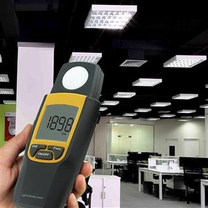 Digital Lux Light Level Meter 0 30000 Luminometer Illuminance FTC with Max Min Hold 2 Parameters Measurement Large Display 