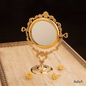 آینه برنجی هندی طلایی پایه دار طرح آمبوس مدل دایره