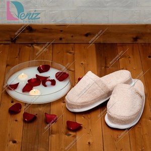 دمپایی حوله ای طرح کرالیچ رنگ کرم