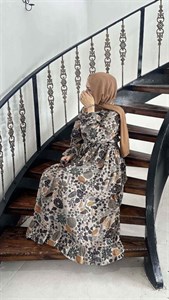 پیراهن باتیک مرجان طرح گل سبز