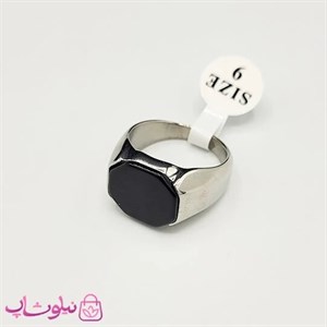انگشتر مردانه استیل با رکاب نقره ای براق با سنگ مشکی چند وجهی کیفیت مستر کد 750
