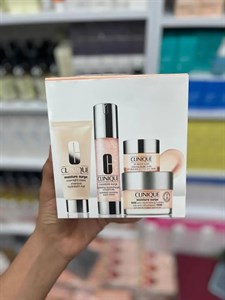 ست چهار تیکه آبرسان و احیا کننده کلینیک اصلیMoisture Surge 100H