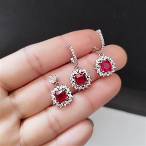 نیم ست نقره عیار 925 زنانه با روکش طلا سفید نگین یاقوت سرخ طرح جواهری 